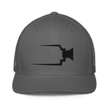 Closed-back trucker cap